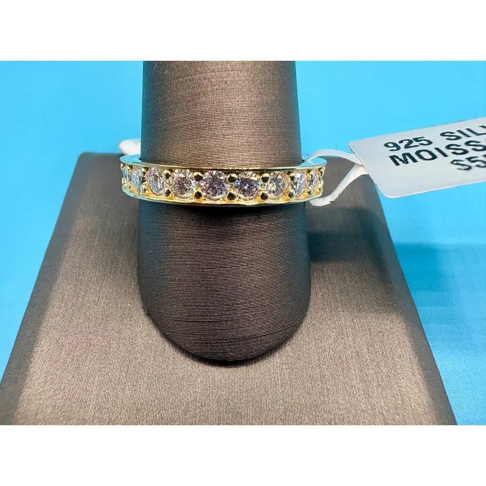 NWT Stunning Men's 3CTW Moissanite Eternity Band - Size 8.25